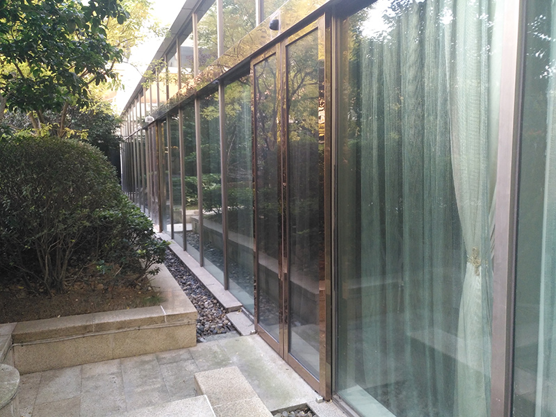 自动门厂家：使用自动门有什么优点？