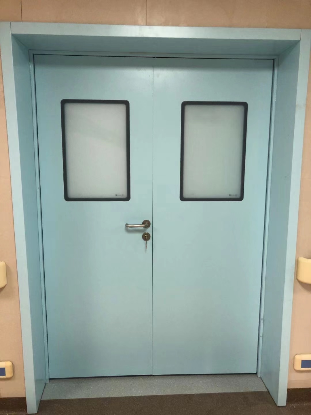 迪瑞康-潼南中医院改造项目气密门验收